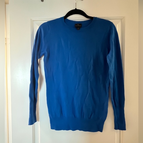 Perfect blue crew neck sweater - Picture 2 of 4